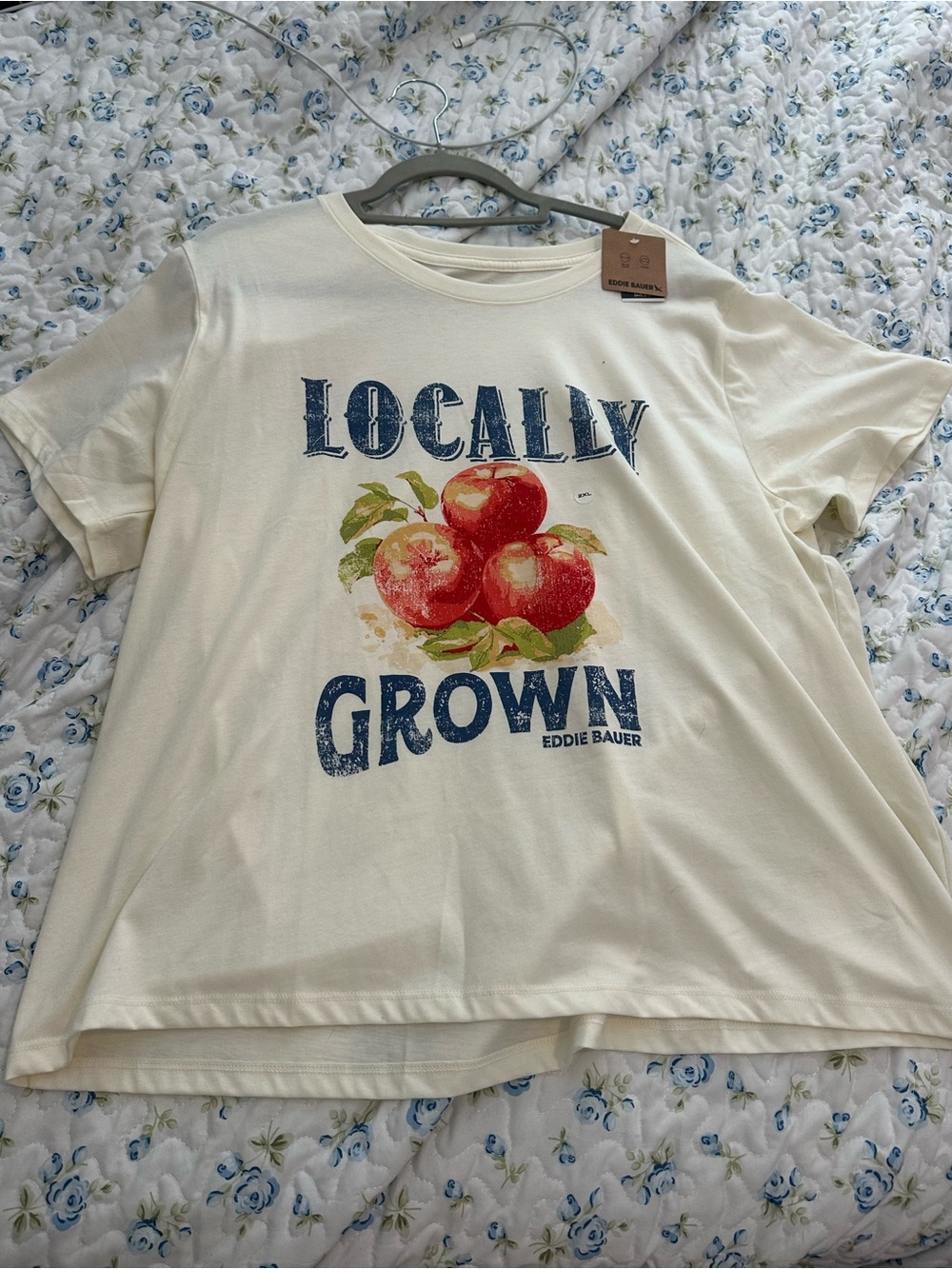 Eddie Bauer Cream Short-Sleeve Tee with Red Apple Graphic